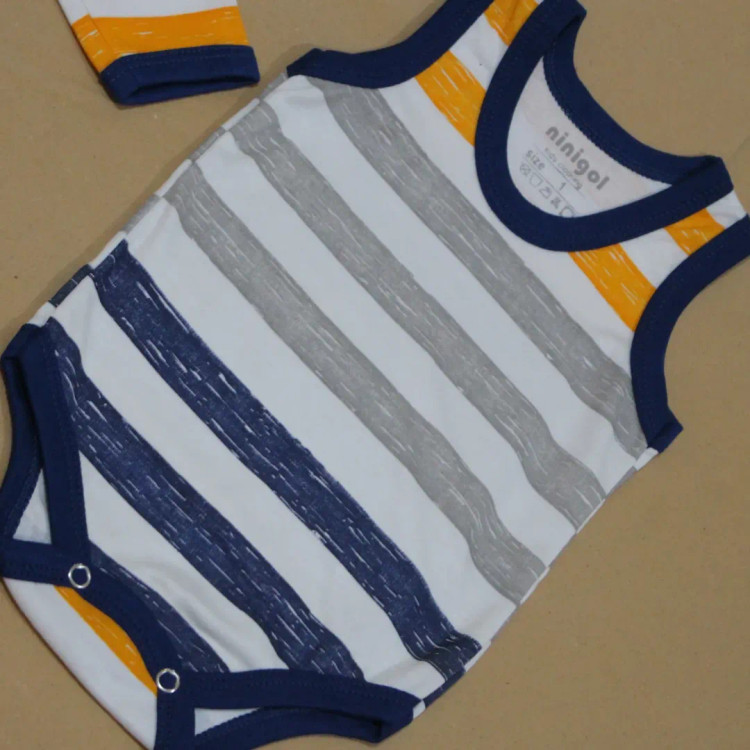 سه تیکه نوزادی