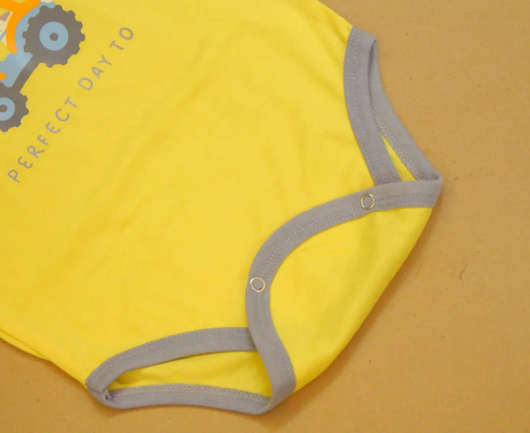 لباس سه تیکه بچگانه