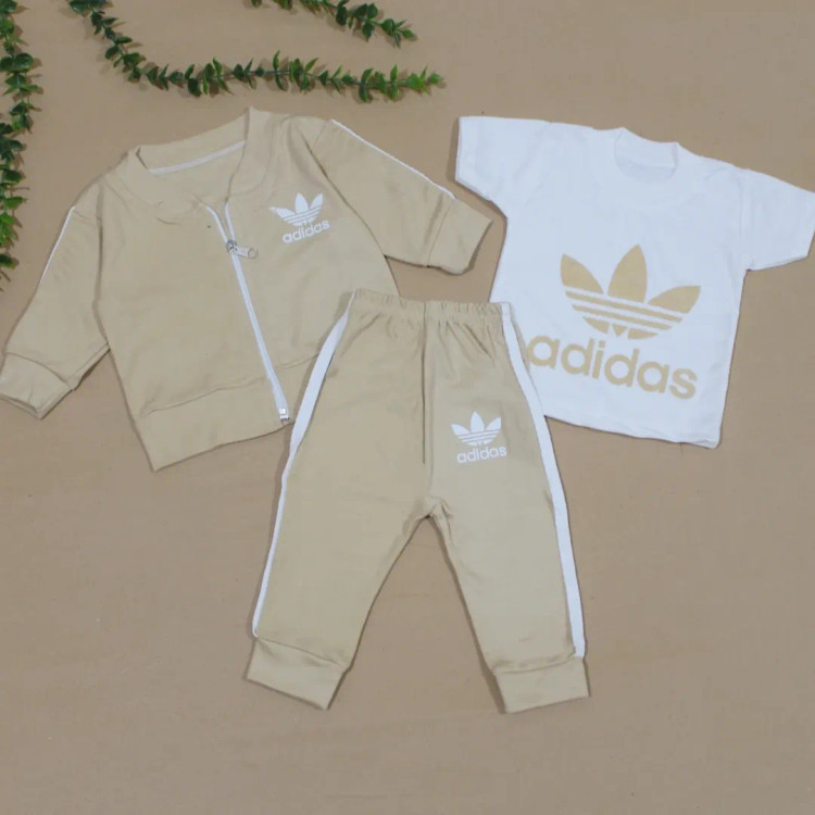 سه تیکه نوزادی